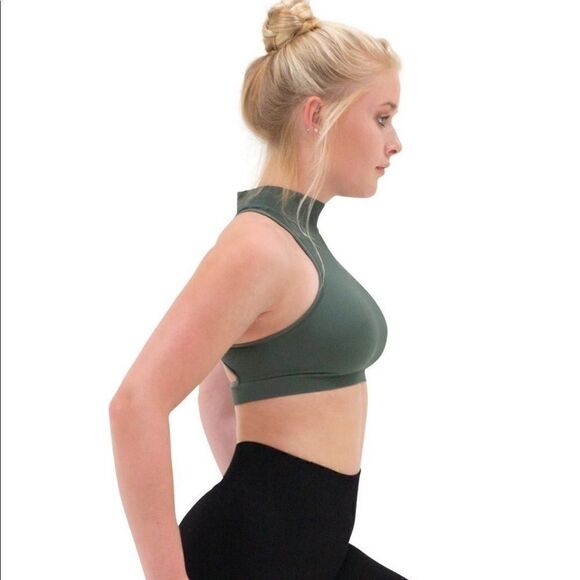 Capezio Seamless Ribbed Crop Top Safari Green Size XS NWT - Picture 2 of 6